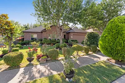 1025 Pearson Street, Irving, TX 75061 - Photo 2