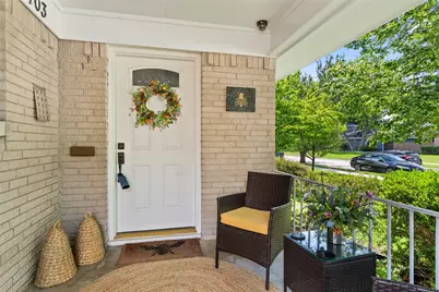 7103 Wake Forrest Drive, Dallas, TX 75214 - Photo 2