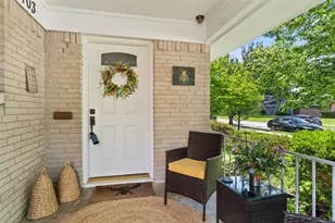 7103 Wake Forrest Dr, Dallas, TX 75214 - Photo 2