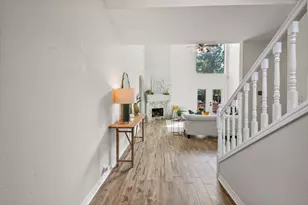 232 Touchdown Dr, Irving, TX 75063 - Photo 4
