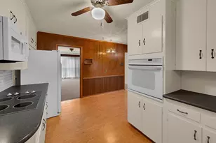 1112 N 63rd St, Waco, TX 76710 - Photo 18