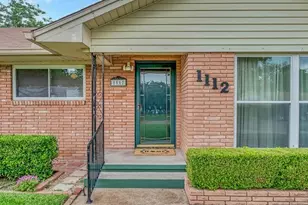 1112 N 63rd St, Waco, TX 76710 - Photo 2