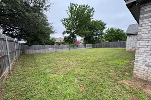 612 Sovereign Dr, Granbury, TX 76049 - Photo 14