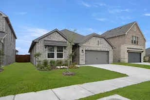 704 Tyronza Dr, Justin, TX 76247 - Photo 2