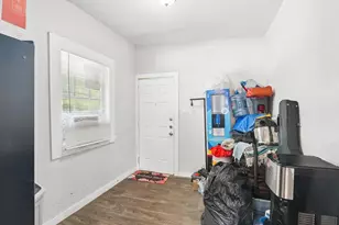 503 E 6th St, Dallas, TX 75203 - Photo 18