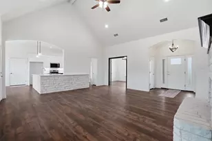 6720 County Rd 302, Grandview, TX 76050 - Photo 10