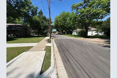 327 Egan Street, Denton, TX 76201 - Photo 28