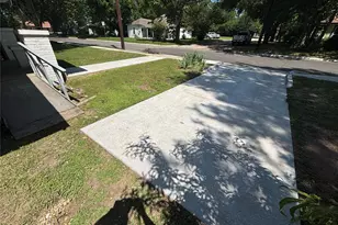 327 Egan St, Denton, TX 76201 - Photo 26