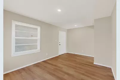 2506 Hillsboro Avenue, Dallas, TX 75228 - Photo 6