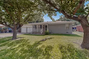 3606 Reeves St, North Richland Hills, TX 76117 - Photo 2