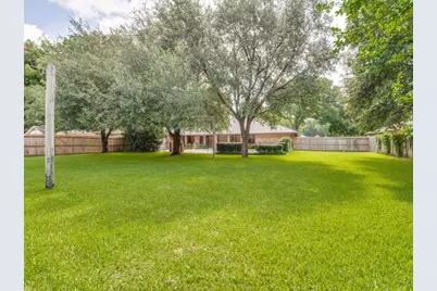 2409 Vega Street, Grand Prairie, TX 75050 - Photo 24
