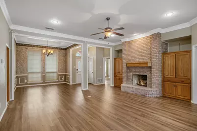 3317 Tiverton Court, Arlington, TX 76001 - Photo 8