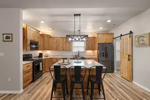 1446 Faulkner Rd, Sunset, TX 76270 - Photo 8