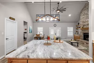 1446 Faulkner Rd, Sunset, TX 76270 - Photo 12