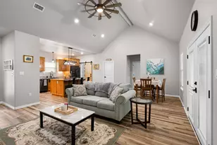 1446 Faulkner Rd, Sunset, TX 76270 - Photo 12