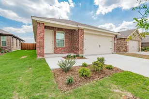 916 Sunrise Ln, Royse City, TX 75189 - Photo 2