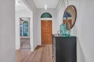2704 Wales Dr, McKinney, TX 75072 - Photo 2