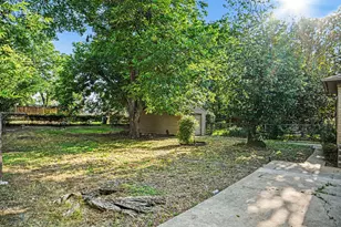5918 Overlook Dr, Dallas, TX 75227 - Photo 14
