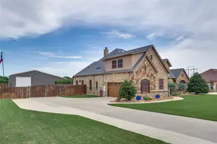 119 Cactus Dr, Decatur, TX 76234 - Photo 2