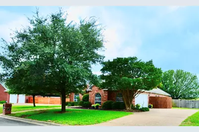 924 Lands End Cove, Hewitt, TX 76643 - Photo 2