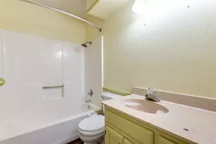 813 Royal Meadows St, Denton, TX 76209 - Photo 20