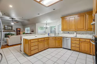 2024 Spinnaker Lane, Azle, TX 76020 - Photo 14