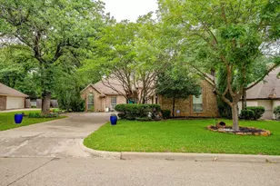 2024 Spinnaker Ln, Azle, TX 76020 - Photo 1