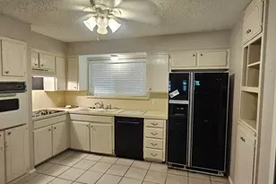 6540 Sherri Ln, North Richland Hills, TX 76182 - Photo 12