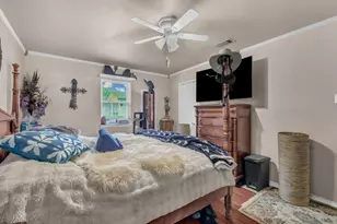 412 Douglas St, Burleson, TX 76028 - Photo 20