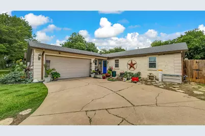 412 Douglas Street, Burleson, TX 76028 - Photo 2