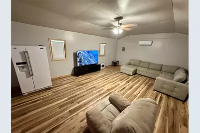 900 W Avenue F, Midlothian, TX 76065 - Photo 10