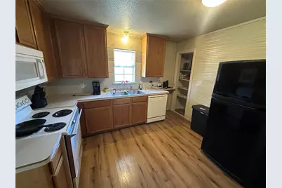 900 W Avenue F, Midlothian, TX 76065 - Photo 4