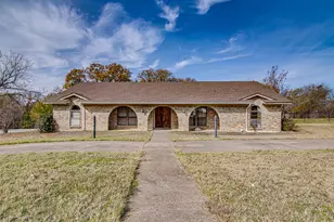 304 Roaring Springs Dr, Joshua, TX 76058 - Photo 1