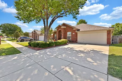 1065 Springhill Drive, Saginaw, TX 76179 - Photo 2