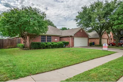 320 Shane Lane, Burleson, TX 76028 - Photo 1