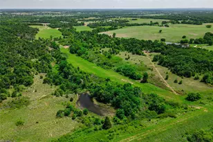 2043 Huddleston Rd, Sunset, TX 76270 - Photo 32