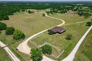 2043 Huddleston Rd, Sunset, TX 76270 - Photo 2