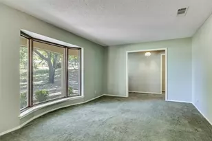 5547 Woodland Hills Dr, Denton, TX 76208 - Photo 10