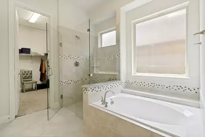 7906 Gulfstream Lane, Irving, TX 75063 - Photo 22
