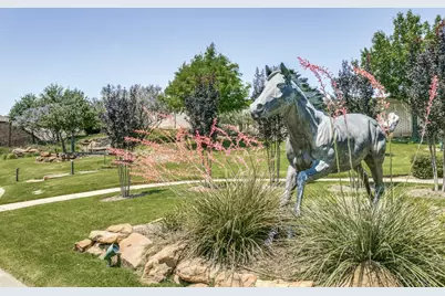 7906 Gulfstream Lane, Irving, TX 75063 - Photo 2