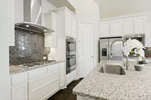 7906 Gulfstream Ln, Irving, TX 75063 - Photo 12