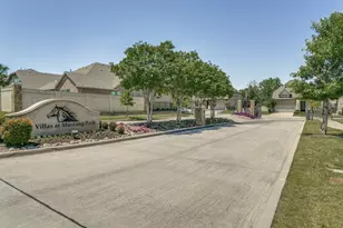 7906 Gulfstream Ln, Irving, TX 75063 - Photo 1