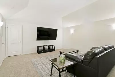7906 Gulfstream Lane, Irving, TX 75063 - Photo 30