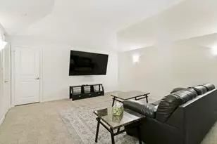 7906 Gulfstream Ln, Irving, TX 75063 - Photo 30