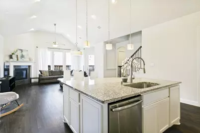 7906 Gulfstream Lane, Irving, TX 75063 - Photo 10