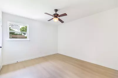 1021 Pleasant Valley Road, Garland, TX 75040 - Photo 14