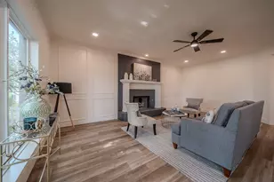 728 Violet Ct, Mesquite, TX 75150 - Photo 2