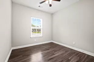 514 W Hull St, Denison, TX 75020 - Photo 24