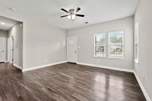 514 W Hull St, Denison, TX 75020 - Photo 8