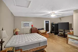 615 W N St, Blossom, TX 75416 - Photo 18